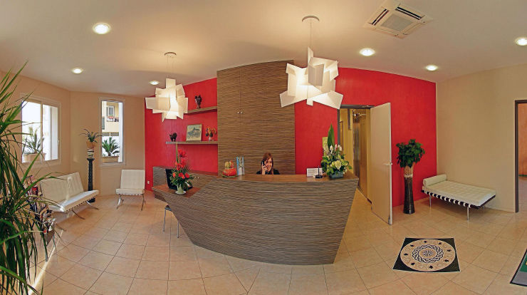 B&B Hôtel Hyères Eksteriør billede