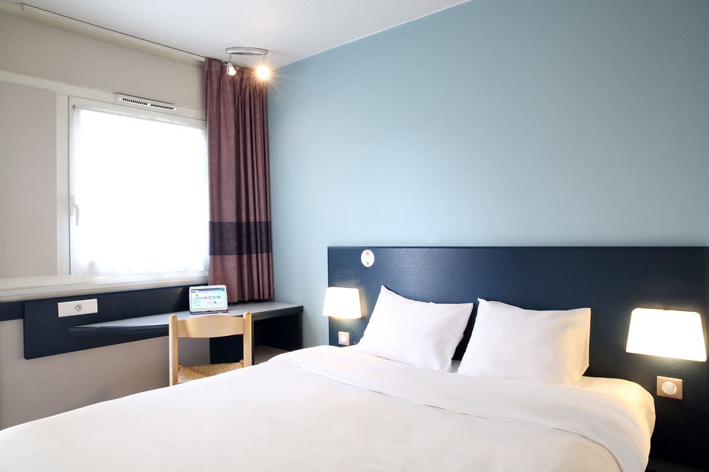 B&B Hôtel Hyères Eksteriør billede