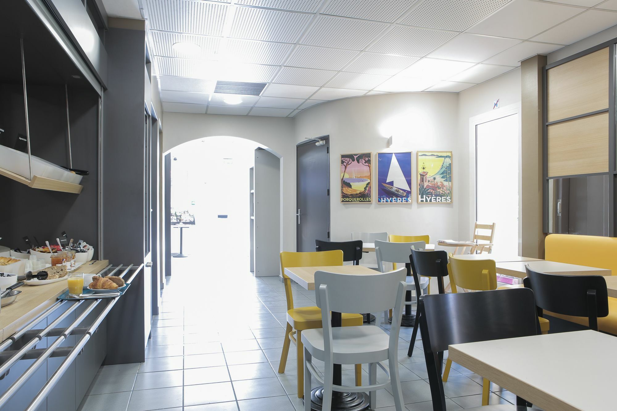 B&B Hôtel Hyères Eksteriør billede